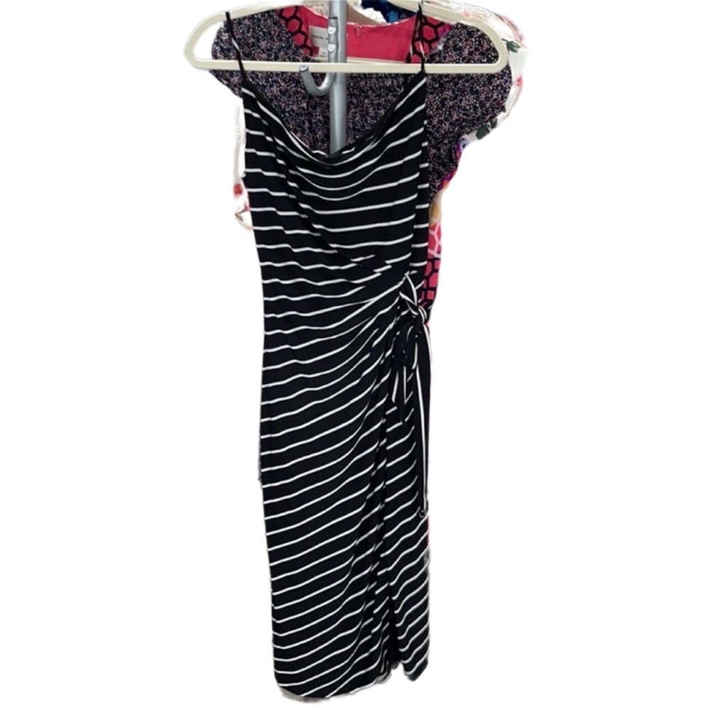 Lauren Ralph Lauren black and white stripe‎ dress size 4 scoop neck casual